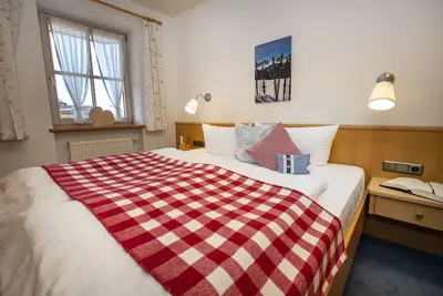 Image de Appartement confort m. Vue sur la montagne, confortable, lumineux, calme, balcon. , Sauna, WiFi, chiens ext.