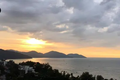 Image de 5 minutes de la plage. Vue imprenable sur la mer