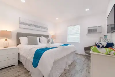 Image de Cozy 1 Br w/ Parking Space #5 Close to the Beach