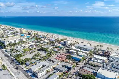 Image de Chic & Fashionable 1 Bedroom apt beach unit # 4