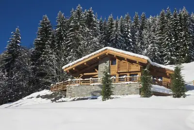 Image de Chalet luxueux 4****, calme, proche pistes ski, 10 pers, WiFi, parking