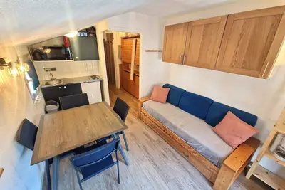 Image de Studio pour 4 personnes avec balcon, à 2 pas des pistes et commerces, cœur de station, Modane