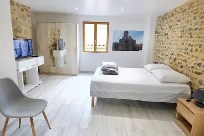 Image de Homerez - Maison confortable au cœur de Brioude avec parking privé.