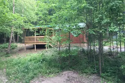 Image de Cabane d'Ours, Collines Accueillantes