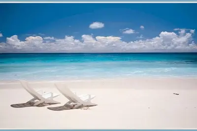 Image de Magnifique Condo Penthouse sur la plage ~ Vue Sur L'Ocean Ă couper le souffle ~ Punta Cana