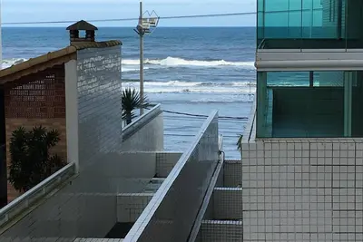 Image de Appartement confortable dans un immeuble en bord de mer avec Wi-Fi