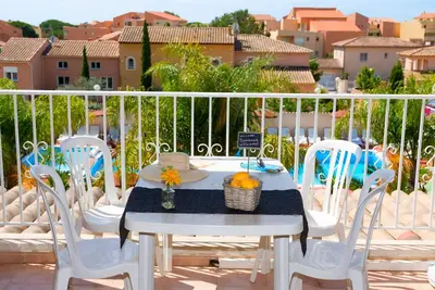 Image de Beau T2 Mezzanine 6 pers à 250m de la Plage avec Piscine CHAUFFÉE & Tennis (203)