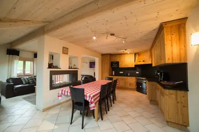 Image de Tres bel appartement duplex - centre des gets - classé 4 étoiles