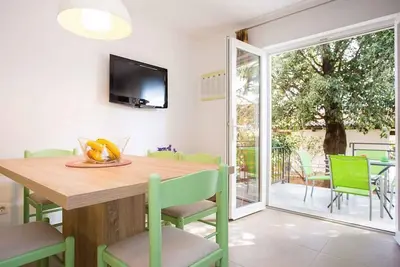 Image de Appartement de vacances avec terrasse et air conditionné