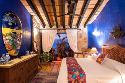 Image de 2 Br Penthouse romantique à Conchas Chinas avec une vue imprenable et accès à la plage