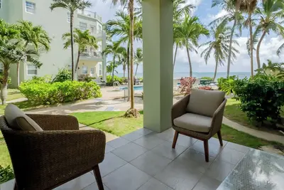 Ocean View Condo situé à Bermuda Beach
