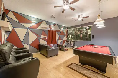Tropical Magic - Luxury Villa Theatre / Game-Room, Southfacing Pool / Spa, Wdw