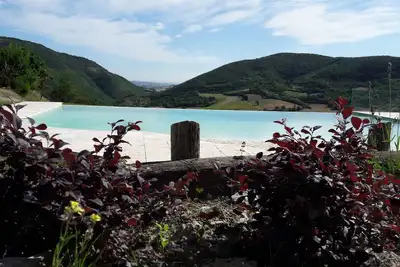 Image de Campagne Villa Marche niché dans les collines, avec piscine privée, vue sur la mer