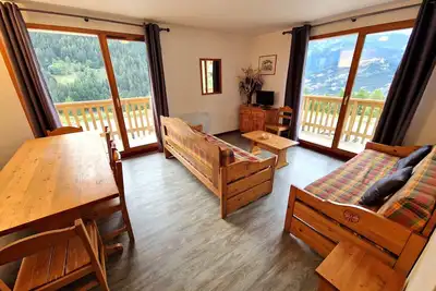 Image de Appartement 55m² avec 2 balcons, proche télésiège, 8-10 pers