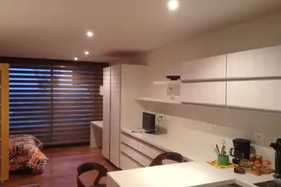 Image de Loft confortable et calme. Correcteur touristique et d'affaires dans la capitale.