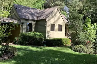 Image de Shady Brook Alpine Delux Cottage & jardins