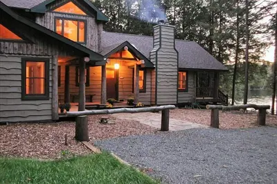 Image de Belle Lakeside Camp sur Upper Saranac Lake