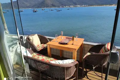Image de Belle maison de 3 chambres avec vue sur la mer près de la plage à Florianopolis