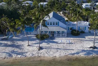 Image de Été 2020 presque réservé! | Islamorada Oceanfront Estate | Piscine, plage et quai