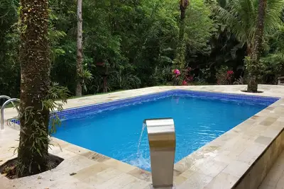 Maison confortable avec piscine à Guaratuba Beach Côte nord de Sao Paulo