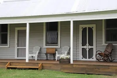 Image de White Dog Lane Cottage Farm Stay