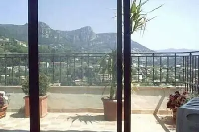 Image de Appartement Loft Moderne Au Coeur De La Vieille Ville Du 12ème Siècle