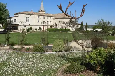 Image de Maison avec piscine et terrain privés: 7 chambres, 5 salles de bains