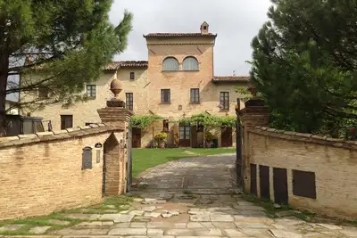 Image de A magical vacation in an ancient convent.