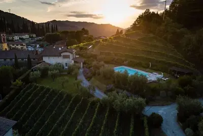 Image de L’agritourisme avec un centre bien-etre et piscine privé