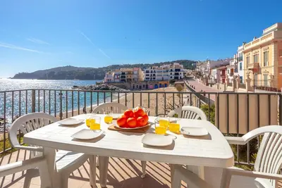 Image de Tragamar A-appartement placée sur la promenade du Calella de Palafrugell-Costa Brava