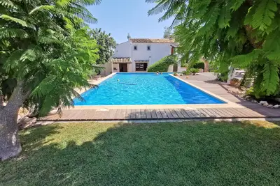 Image de Belle villa avec très grande piscine, wifi, climatisation etc.