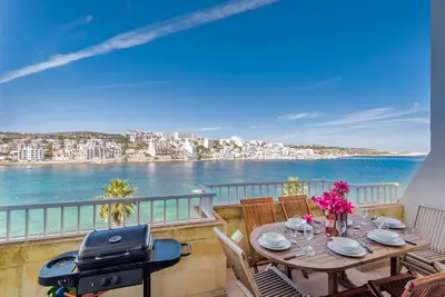 Image de Bh4 - Front de mer 3 chambres apt. Terrasse barbecue, quartier calme