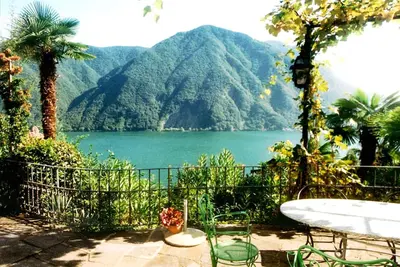 Image de Barony Villa à Castagnola près du lac, piscine couvert, climatisation, parc, lac-vue