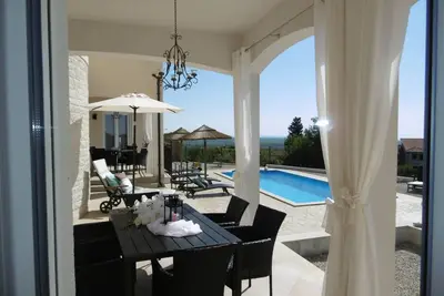 Image de Villa de luxe jusqu'à 10 personnes