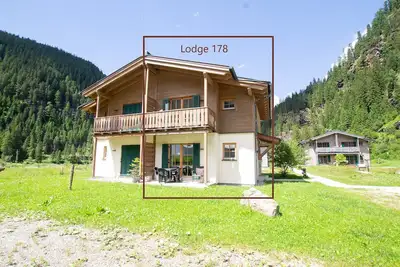 Image de Lodge Adlerhorst 178 im Tauerndorf Enzingerboden