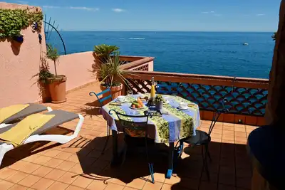 Image de Maison*****  avec vue exceptionnelle sur mer, calme, wifi, clim, parking privé