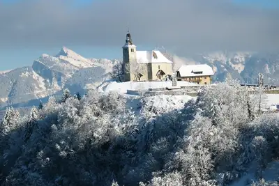 Image de Appartement spacieux type chalet dans village savoyard Ă 1000 m au Mont Saxonnex