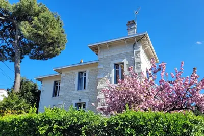 Image de Villa dans Parc de Royan, 15 pers. - 200m plage - 400m des commerces\/de la gare.