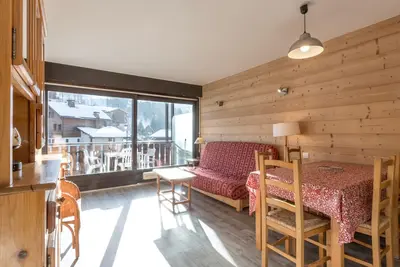 Image de Studio + Coin Montagne Proche Pistes, Parking et Commerces
