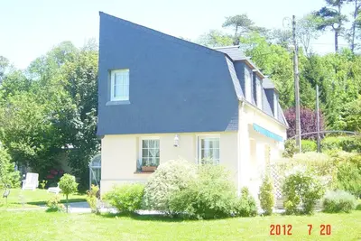Image de Cottage renove en Normandie à Trouville sur mer  1km de Deauville 600m de la mer