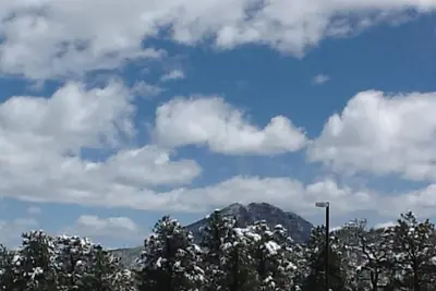 Image de Condo d'une chambre parfaitement situé dans le magnifique parc Estes. Super prix! ! !