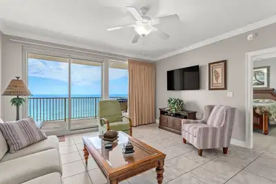 Image de Treasure Island Condo 18e étage 2br 2ba-Free Beach Chairs & WiFi-