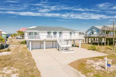 Image de Faites-vous plaisir dans cet hôtel récemment rénové, haut de gamme avec vue sur le golfe, Home-Navarre Beach