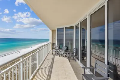 Image de Les vagues appellent votre nom à ce luxueux Condo Gulf Front