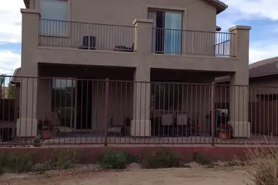 Image de Privé 3 chambres 2. 5 salles de bain maison dans une communauté fermée