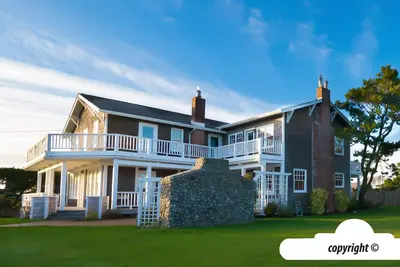 Image de Ocean View: Mccormick Mansion: Seaside Vacation Homes, Inc Géré