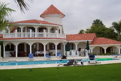 Image de Villa 3br avec Lower All-Inclusive, Aucun Frais De Resort & Gold Band disponible. ÉCONOMISEZ $