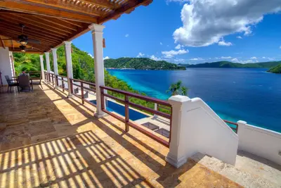 Image de Luxueux Ocean Front avec wifi gratuit sur la péninsule privée
