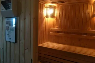 Image de Suite moderne, 48 ~ Smq, très bien situé, près de Cm Night Bazaar.