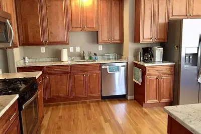 Confort et commodité! 3br / 2 Ba, près de Dc & Alexandria, minutes à 395-495